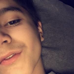 Meet your Posher, Carlos